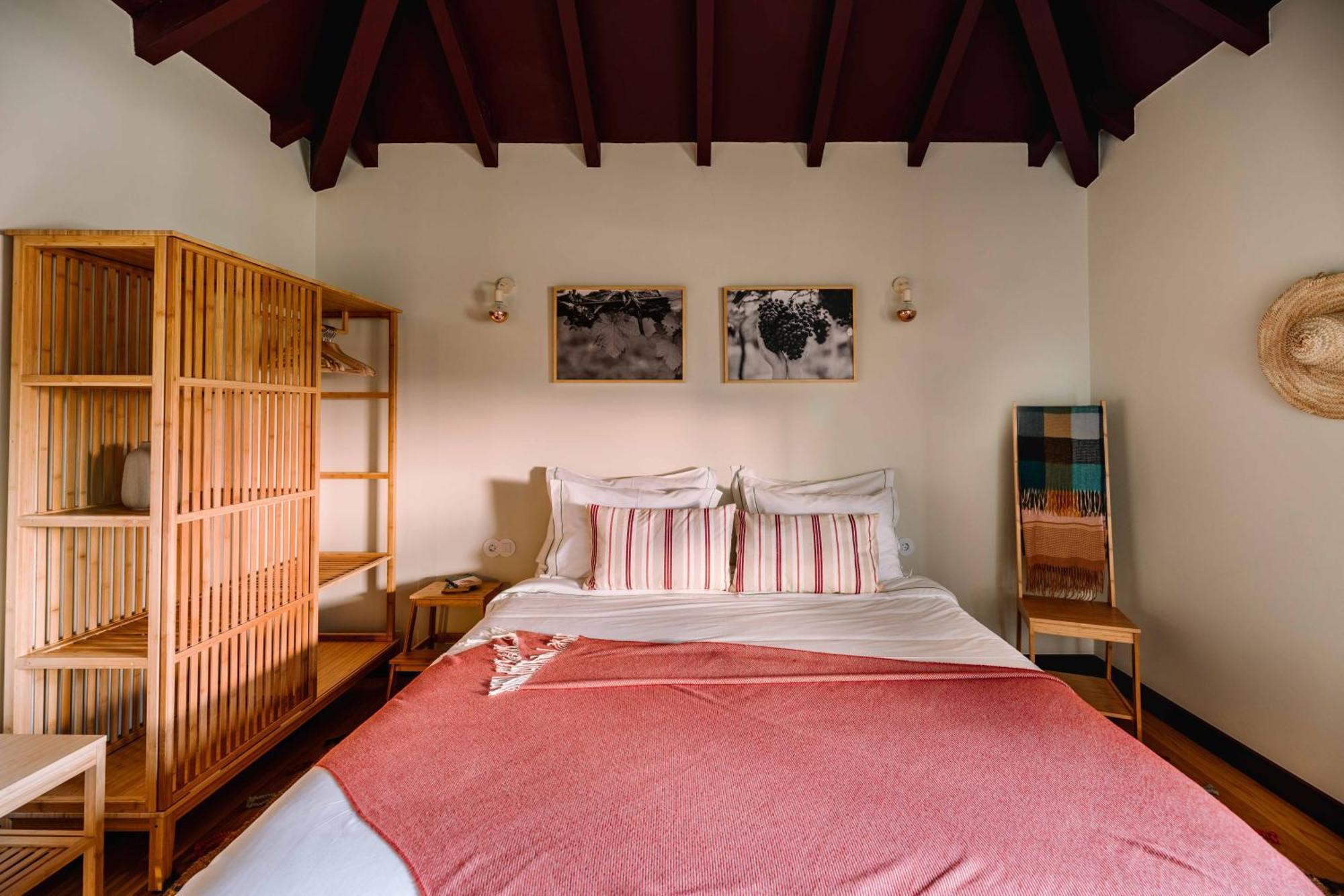 Coura Farm stay *